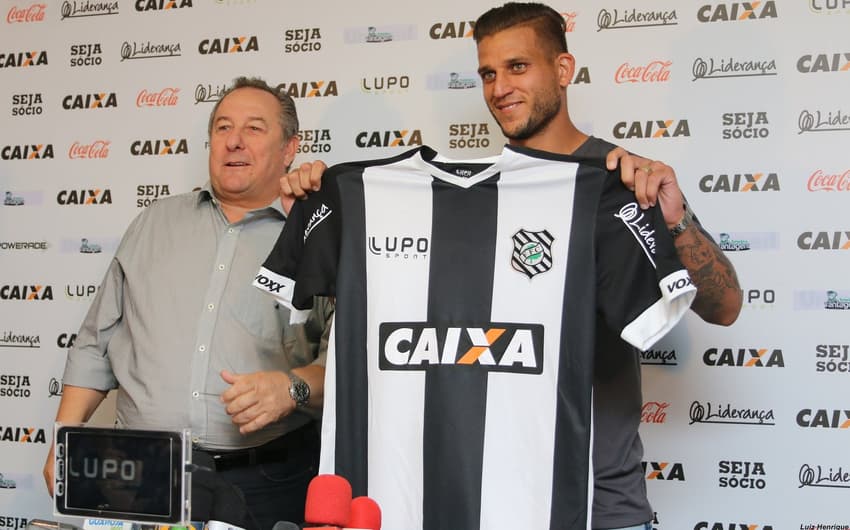 Rafael Moura é o novo reforço do Figueirense (Foto: Divulgação /  Site Oficial do Figueirense)