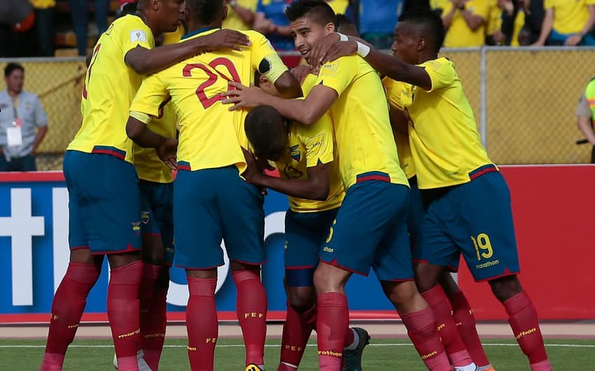 Eliminatorias - Equador x Paraguai (foto:RODRIGO BUENDIA / AFP)