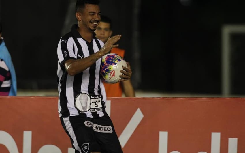 GALERIA: A vitória do Botafogo em imagens