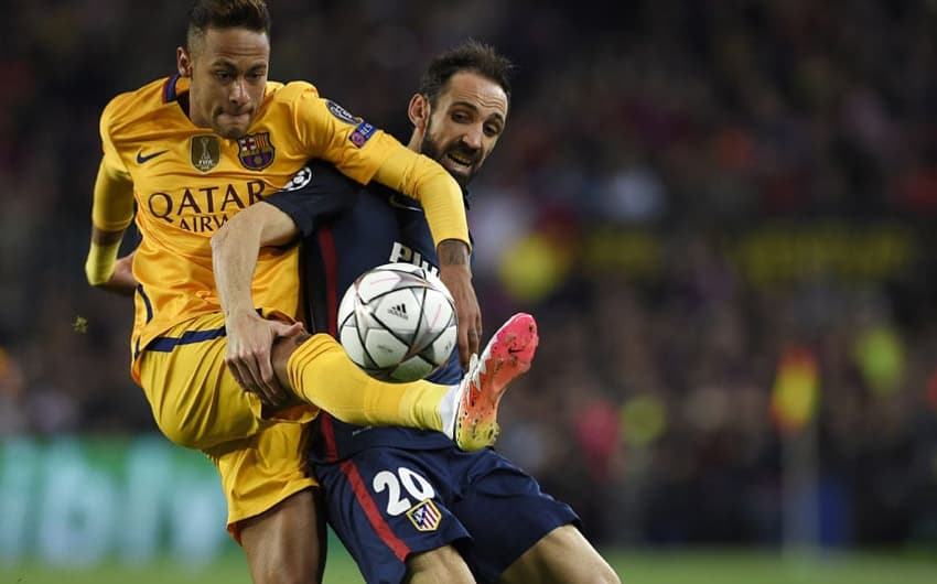Juanfran e Neymar - Barcelona x Atletico de Madrid