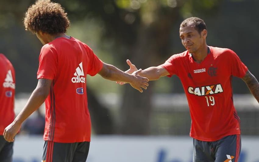 Alan Patrick será titular novamente (Gilvan de Souza /Flamengo)