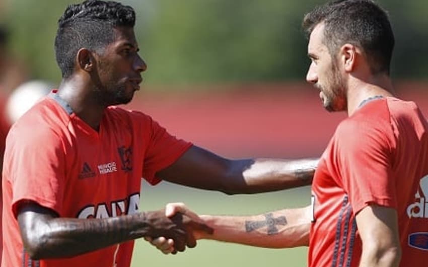 Rodinei e Mancuello em treino do Flamengo (Gilvan de Souza / Flamengo)