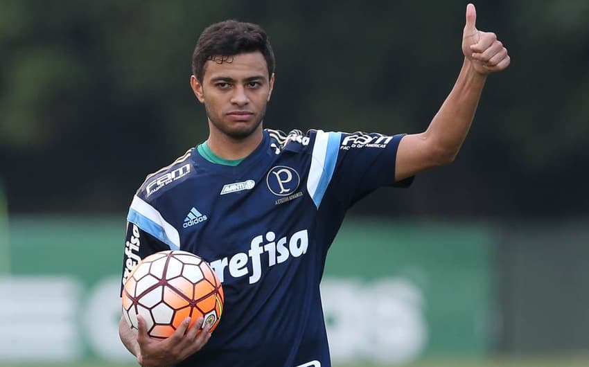Cleiton Xavier tem treinado sem limitações (FOTO: Cesar Greco/Palmeiras)