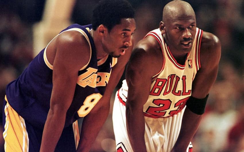 Kobe Bryant e Michael Jordan em jogo histórico entre Lakers e Bulls em 1997
