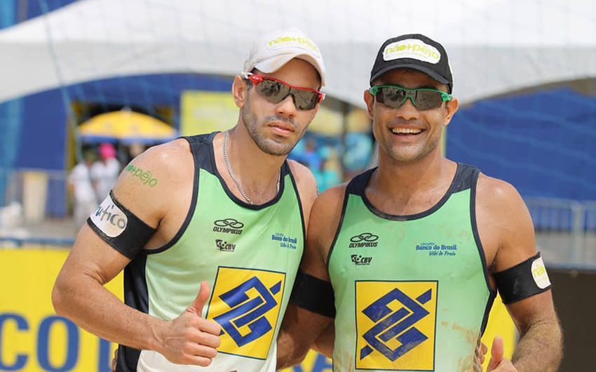 Bruno e Hevaldo foram campeões na etapa de Cartagena, na Colômbia  (Divulgação/CBV)