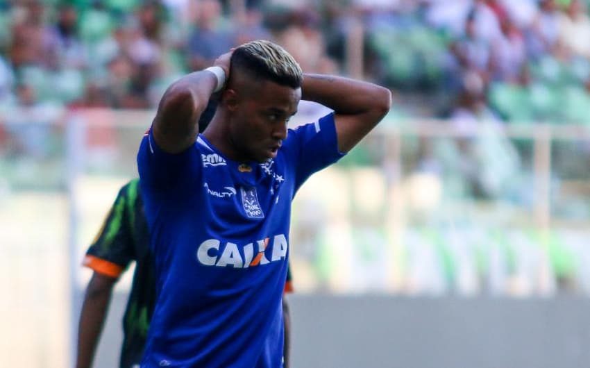 América-MG x Cruzeiro - Rafael Silva (Foto: Dudu Macedo/Fotoarena/LANCE!press!)
