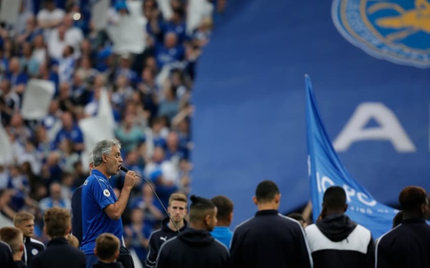 Andrea Bocelli - Leicester x Everton