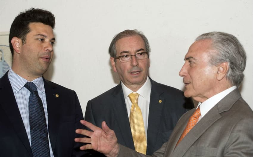 Leonardo Picciani, Eduardo Cunha e Michel Temer (Foto: Marcelo Camargo/Agência Brasil)