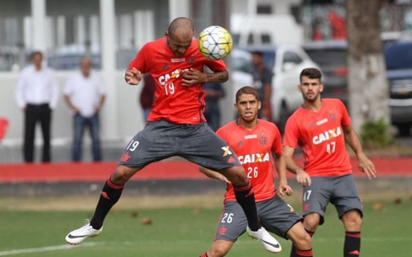 Alan Patrick, Cuéllar e Felipe Vizeu - Treino Flamengo