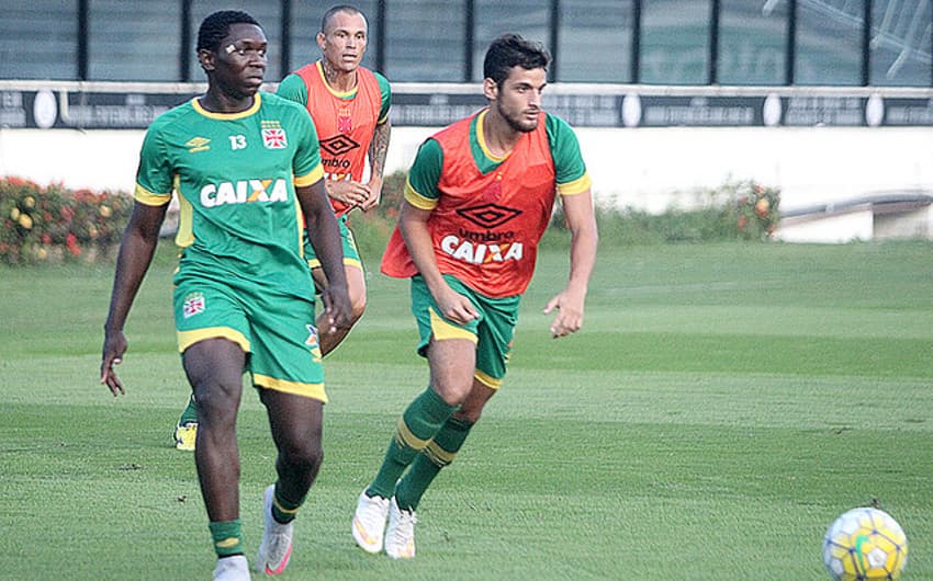 Jomas, Guilherme Costa e Leandrão - Treino do Vasco
