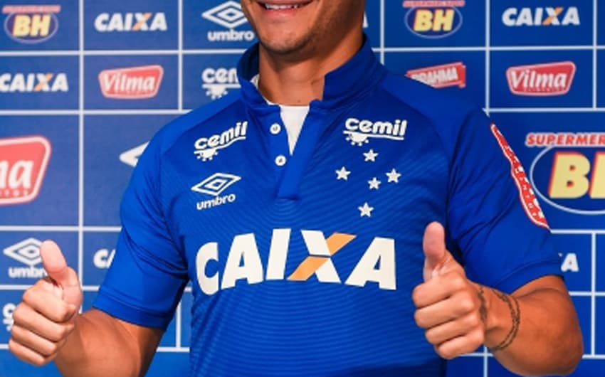 Apresentação de Bryan no Cruzeiro