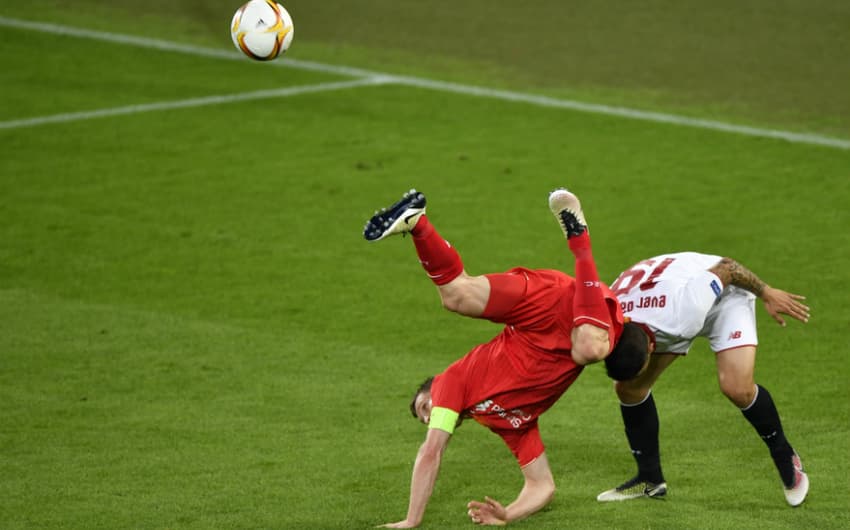 Milner - Liverpool x Sevilla