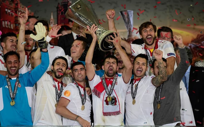 Festa do Sevilla após o título da Liga Europa