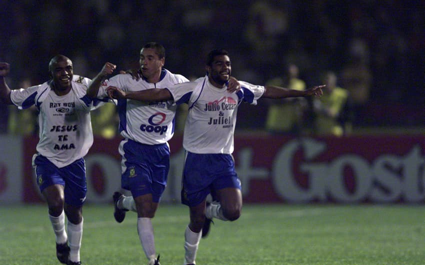 Em 2004 o Santo André fez a festa na final da Copa do Brasil