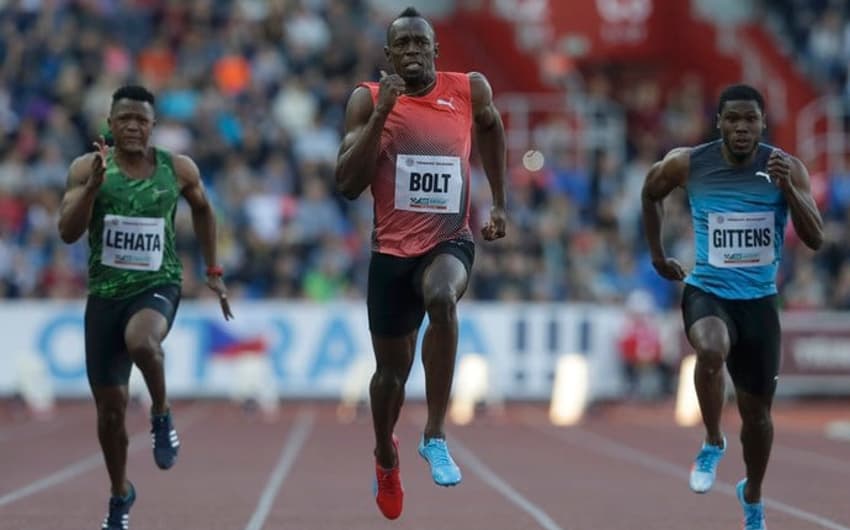 Usain Bolt fez 9s98 na prova dos 100m em Ostrava (Foto: Reuters/David W Cerny)