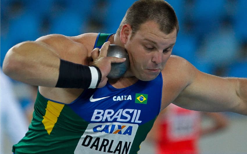 Darlan Romani conquistou a medalha de prata no arremesso de peso e garantiu vaga na Rio-2016 (Foto: Washington Alves/CBAt)