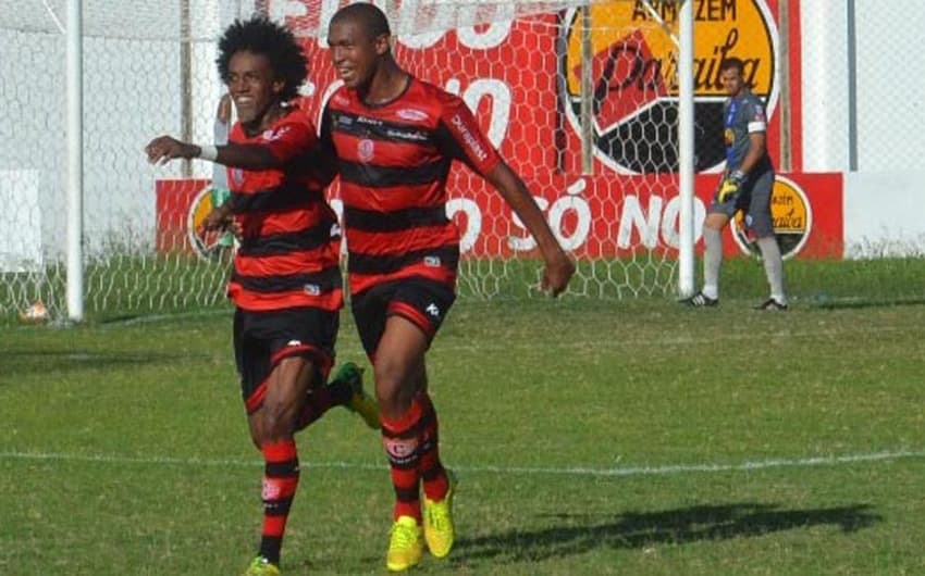Rodrigão tem 18 gols no ano pelo Campinense