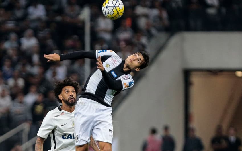 Relembre em imagens como foi o último confronto entre os times: Corinthians 1 x 0 Santos, pelo primeiro turno