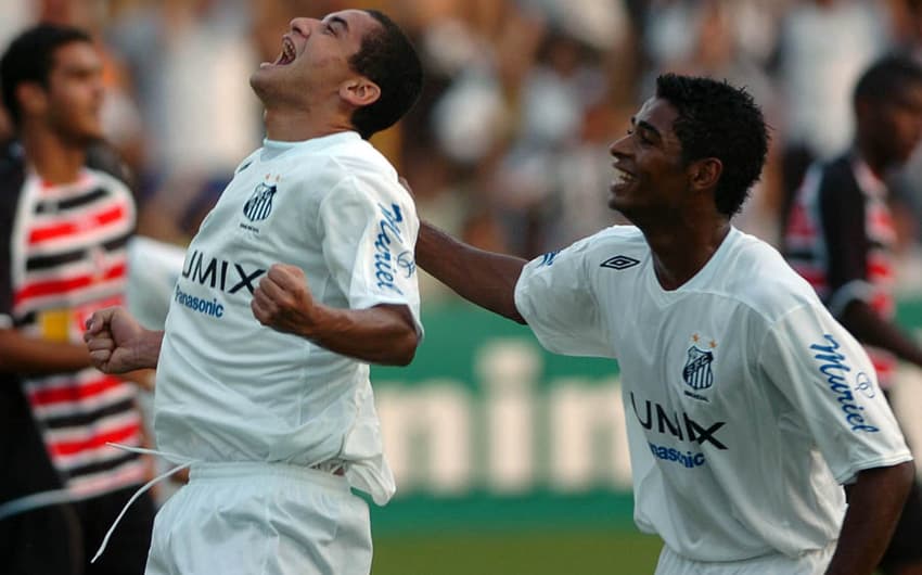Último jogo: Santos 3x1 Santa Cruz (03/12/2006, Vila Belmiro)