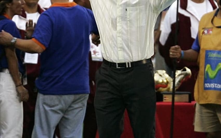 Dunga assumiu a Seleção em 2006, após Parreira deixar o cargo com a eliminação para a França na Copa do Mundo&nbsp;