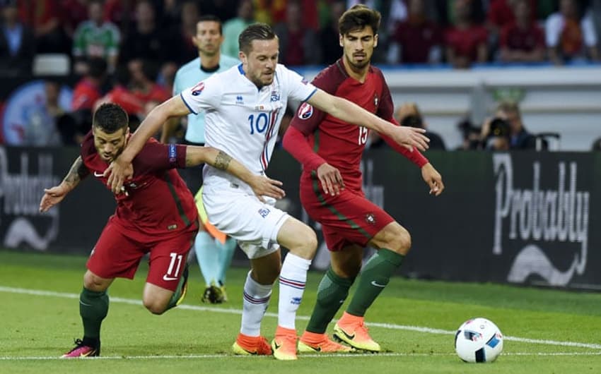 Portugal estreou empatando com a Islândia
