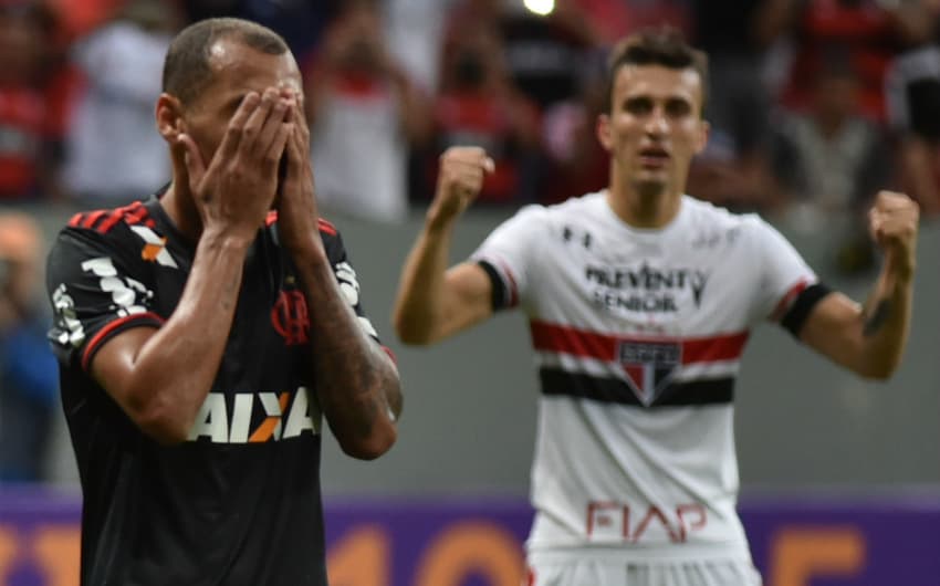 Alan Patrick - Flamengo x São Paulo