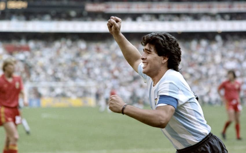 O mais famoso dos gols de mão é o de Maradona, marcado contra a Inglaterra na Copa do Mundo de 1986, vencida pela Argentina