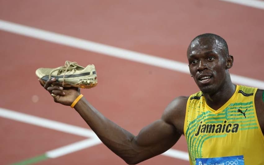 Olimpíadas 2008 Pequim - prova dos 100mm. O homem mais rápido do mundo Usain Bolt comeora sua vitoria