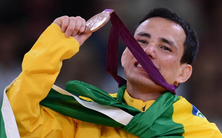 A primeira medalha brasileira em Londres-2012 não estava nas projeções nacionais: Felipe Kitadai, no judô