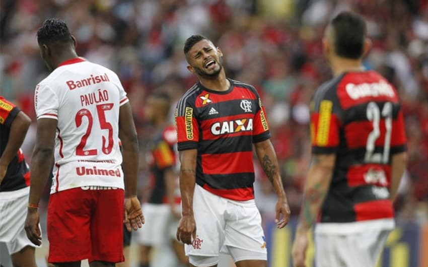 Último encontro: Flamengo 0x1 Internacional (18/10/2015, pelo Brasileirão)