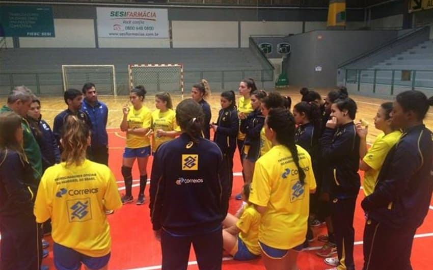 A Seleção estava reunida em Santa Catarina/ Foto: CBHb