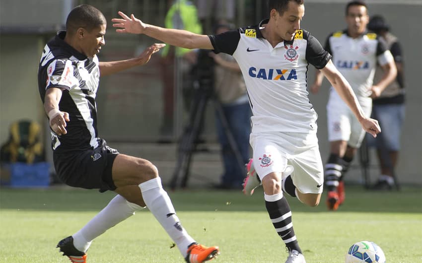 5/10 - Corinthians x Atlético-MG: O Galo encostou na luta pelo título. Se vencer o Timão pode embalar