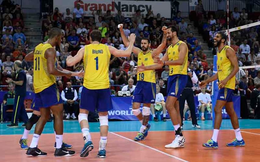 LIGA MUNDIAL: Brasil vence a Polônia por 3 sets a 0