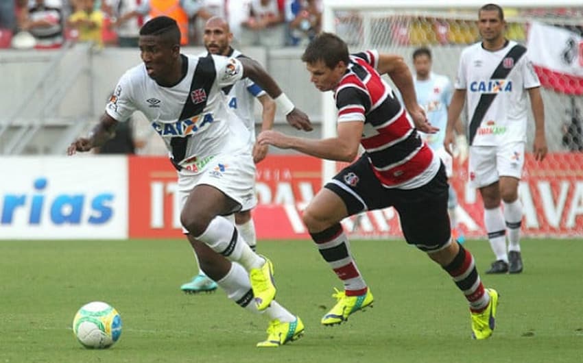 Último encontro: Santa Cruz 1x0 Vasco (18/10/2014, pela Série B)