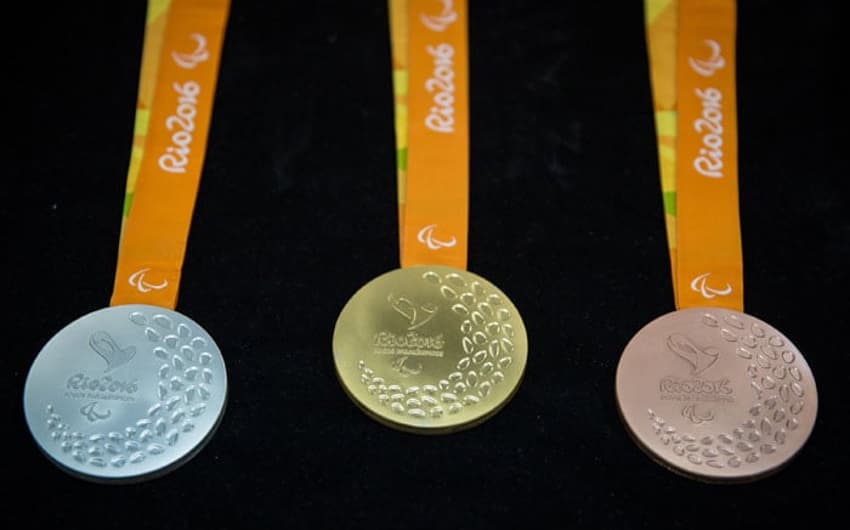 Veja como foram feitas as medalhas da Rio-2016