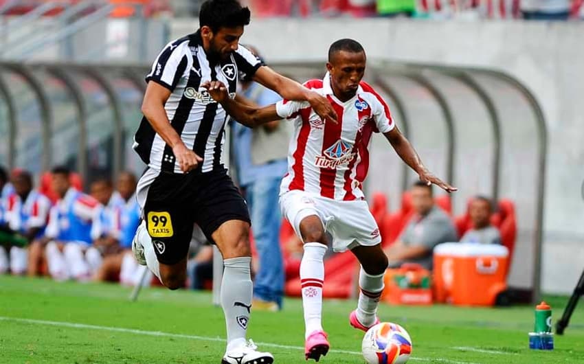 4 a 1 contra o Náutico - 24 de outubro de 2015 - vitória maiúscula fora de casa, que consolidou o Botafogo como líder na competição.