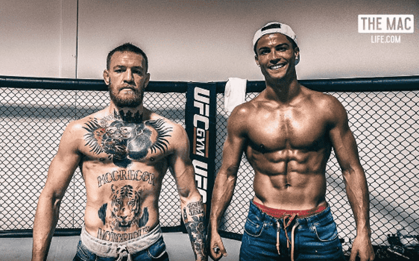 Conor McGregor e Cristiano Ronaldo se encaram dentro de octógono do UFC