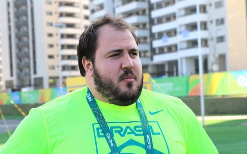 Fernando Reis, atleta do Time Petrobras, de Levantamento de Peso