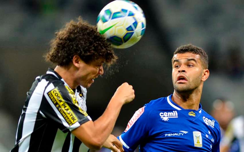 Último confronto - Cruzeiro 0 x 1 Santos (30 de agosto de 2015 - Brasileirão)
