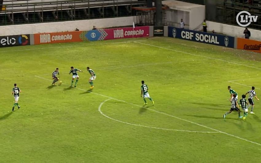 Golaço de Neilton contra o Palmeiras