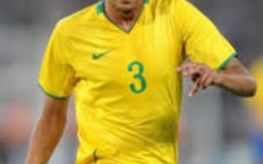Alex Silva em ação com a Seleção olímpica do Brasil, em 2008 (Foto:Divulgação)