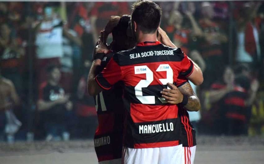 Flamengo superou o Atlético-PR