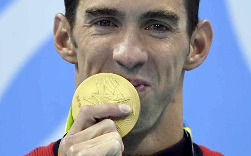 Michel Phelps quase chorou no pódio dos 200m medley<br>​