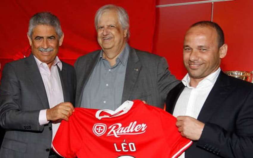 Modesto Roma Júnior, Léo e o presidente do Benfica