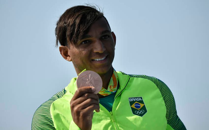 Isaquias Queiroz tem duas medalhas na Rio-2016