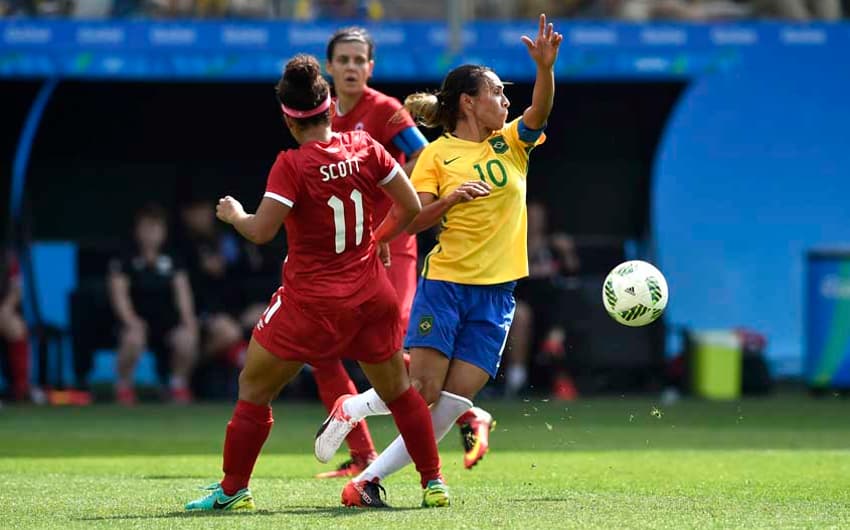 Seleção Brasileira perdeu por 2 a 1 para o Canadá no torneio feminino de futebol