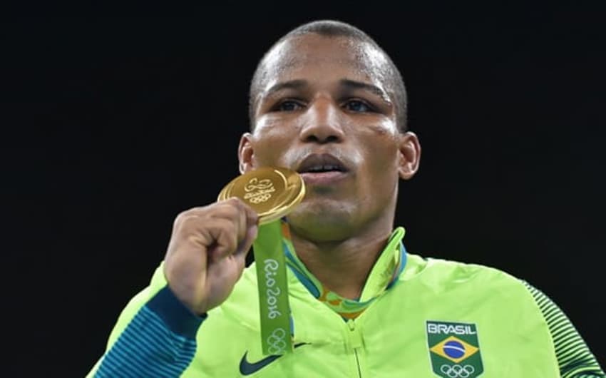 Robson Conceição fez história ao conquistar o primeiro ouro para o boxe brasileiro