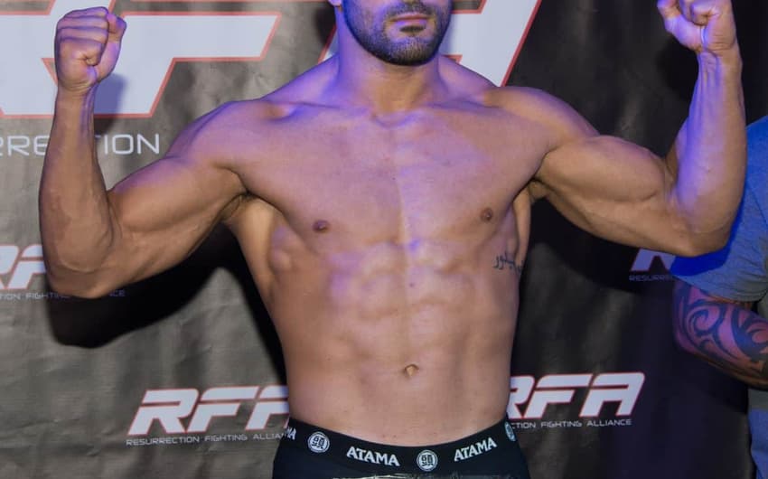 Davi Ramos comemora volta vitoriosa ao MMA