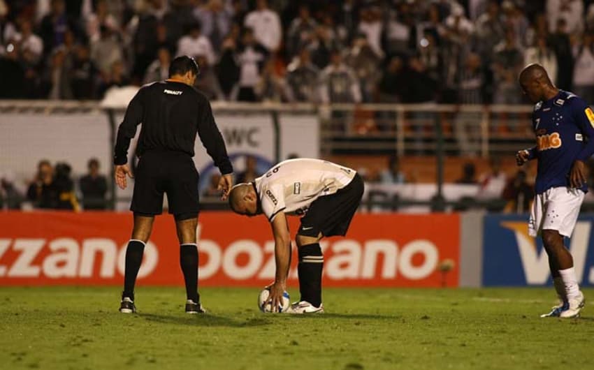 Desde o jogo polêmico diante do Corinthians no Brasileirão de 2010, Ricci não apitava jogos envolvendo o Cruzeiro
