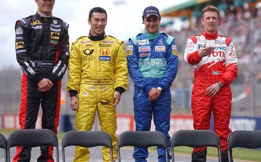 Sauber 2002 - Perto de completar 20 anos, estreou na F-1. Foram 16 corridas e um quinto lugar como melhor resultado&nbsp;
